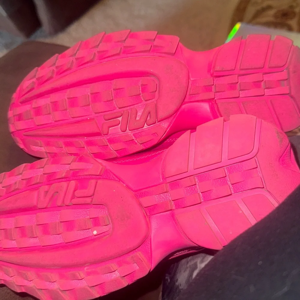 Fila Disruptor Hot Pink EUC - Picture 5 of 9